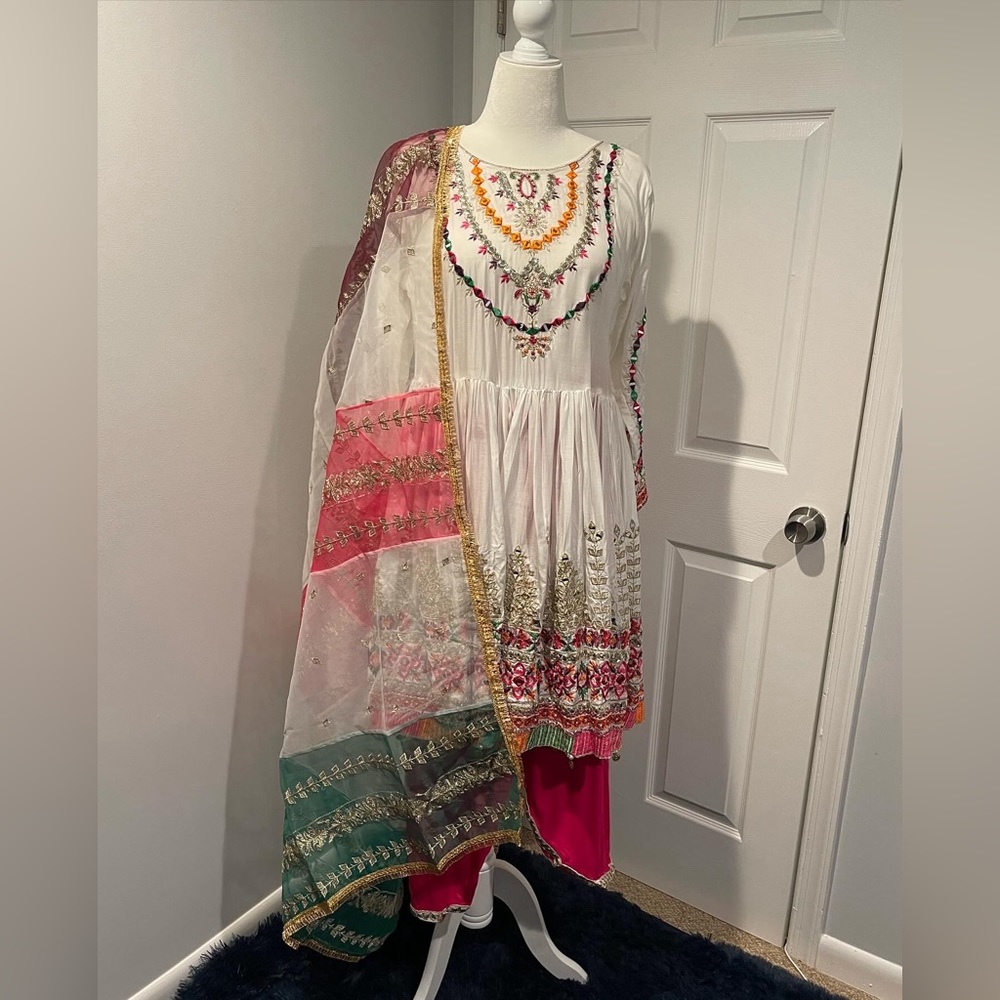 White mirror colorful clothes